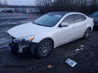 2014 Kia Cadenza Premium with VIN KNALN4D70E5127125, listed as a Copart auction lot 81366724 with 221,729 mi miles and Clean Title. Bid and sale history available at carsss.com. Image 1.