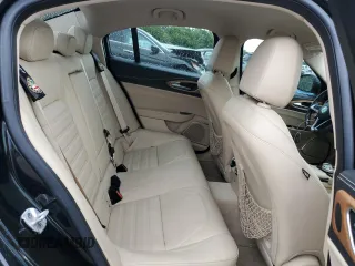2018 Alfa Romeo Giulia Ti Sport z VIN ZARFAECN5J7575267, wystawiony jako Copart lot #55278855 z przebiegiem 32 092 mil mil oraz Szkody całkowita. Historia ofert i sprzedaży dostępna na DreamBid. Obrazek 10.