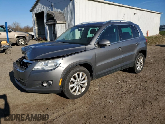 2011 Volkswagen Tiguan SE with VIN WVGBV7AX6BW525171, listed as a Copart auction lot 53643265 with 208,206 mi miles and Clean Title. Bid and sale history available at DreamBid. Image 1.