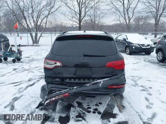 2015 Audi Q7 3.0T S line Prestige with VIN WA1DGAFE0FD015373, listed as a IAAI auction lot 41238539 with 111,161 mi miles. Bid and sale history available at carsss.com. Image 16.