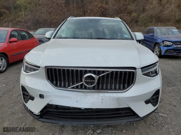 2024 Volvo XC40 Plus Bright Theme with VIN YV4L12UE0R2308912, listed as a Copart auction lot 79107754 with 1,688 mi miles and Salvage Title. Bid and sale history available at carsss.com. Image 5.