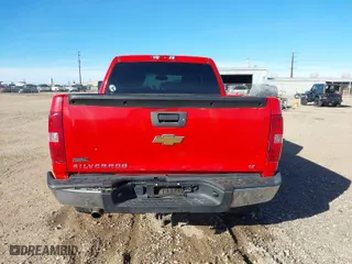 2010 Chevrolet Silverado 1500 LT with VIN 3GCRKSE3XAG193786, listed as a IAAI auction lot 41498612 with 165,465 mi miles. Bid and sale history available at carsss.com. Image 16.