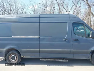 2019 Mercedes-Benz Sprinter Cargo z VIN WD4PF1CD6KP140250, wystawiony jako IAAI lot #40192921 z przebiegiem 85 972 mil mil oraz . Historia ofert i sprzedaży dostępna na DreamBid. Obrazek 14.