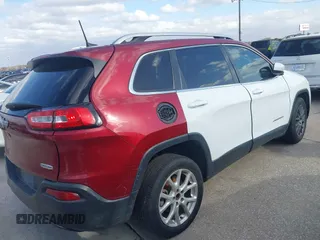 2016 Jeep Cherokee Latitude with VIN 1C4PJLCB5GW274831, listed as a IAAI auction lot 41726186 with 1 mi miles. Bid and sale history available at carsss.com. Image 4.