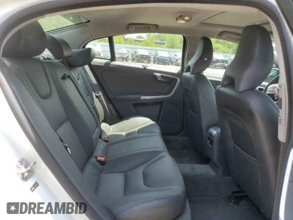 2017 Volvo S60 Inscription с VIN LYV402TKXHB147631, выставлен на аукционе Copart как лот 58393595 с пробегом 63 827 миль миль и Списание • Salvage title. История ставок и продаж доступна на DreamBid. Изображение 10.