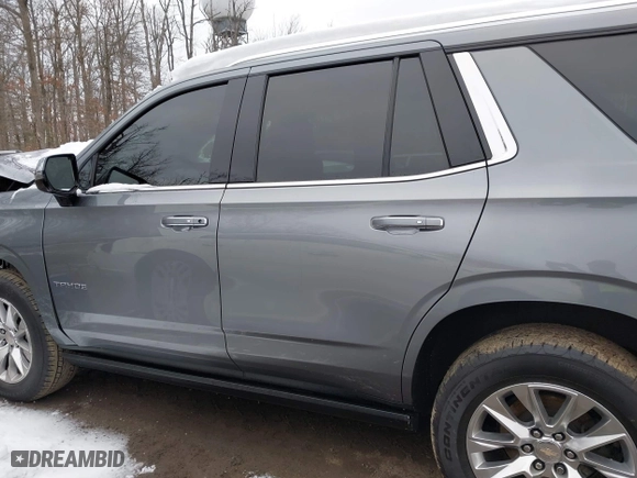 2022 Chevrolet Tahoe Premier with VIN 1GNSKSKD6NR145066, listed as a IAAI auction lot 41338354 with 82,694 mi miles. Bid and sale history available at carsss.com. Image 15.