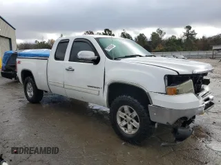 2009 GMC Sierra 1500 SLE with VIN 1GTEK29069Z262161, listed as a Copart auction lot 79639063 with 241,338 mi miles and Salvage Title. Bid and sale history available at carsss.com. Image 4.