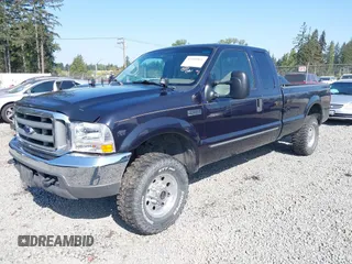 2000 Ford Super Duty F-250 XL with VIN 1FTNX21S5YEC82650, listed as a IAAI auction lot 42105861 with 155,878 mi miles. Bid and sale history available at carsss.com. Image 2.