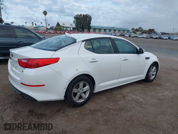 2015 Kia Optima LX with VIN KNAGM4A77F5622299, listed as a IAAI auction lot 42068196 with 200,908 mi miles. Bid and sale history available at carsss.com. Image 4.