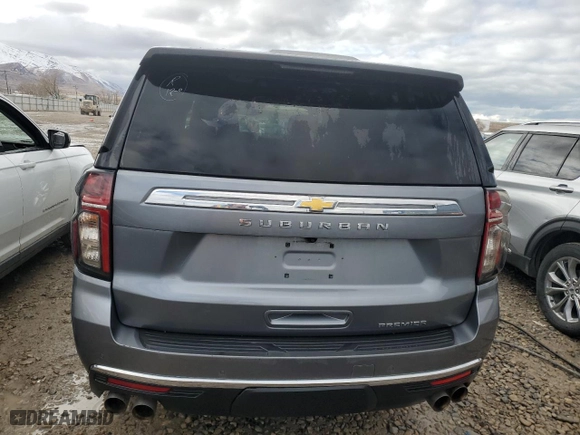 2022 Chevrolet Suburban Premier with VIN 1GNSKFKD4NR232178, listed as a Copart auction lot 45883945 with 89,871 mi miles and Clean Title. Bid and sale history available at carsss.com. Image 6.