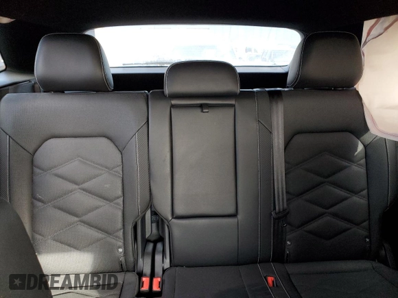 2024 Volkswagen Atlas SE with VIN 1V2LE2CA9RC261815, listed as a Copart auction lot 87261894 with 3,680 mi miles and Clean title. Bid and sale history available at DreamBid. Image 10.