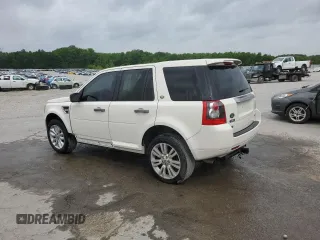 2010 Land Rover LR2 HSE z VIN SALFT2BN8AH208550, wystawiony jako Copart lot #57421745 z przebiegiem 167 018 mil mil oraz Tytuł czysty. Historia ofert i sprzedaży dostępna na DreamBid. Obrazek 2.