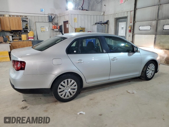 2010 Volkswagen Jetta S with VIN 3VWJX7AJ0AM002486, listed as a Copart auction lot 44624925 with 140,248 mi miles and Salvage title. Bid and sale history available at DreamBid. Image 3.