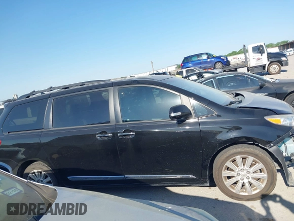 2013 Toyota Sienna XLE AAS with VIN 5TDYK3DC0DS293680, listed as a IAAI auction lot 42033734 with 136,171 mi miles and . Bid and sale history available at carsss.com. Image 14.