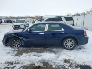 2006 Chrysler 300 C with VIN 2C3LA63H96H289693, listed as a IAAI auction lot 41308366 with 128,814 mi miles. Bid and sale history available at carsss.com. Image 15.