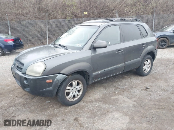 2007 Hyundai Tucson SE with VIN KM8JN12D57U522679, listed as a IAAI auction lot 41891506 with 223,190 mi miles. Bid and sale history available at carsss.com. Image 2.