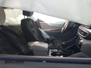 2019 Hyundai Tucson SE with VIN KM8J2CA48KU872175, listed as a IAAI auction lot 41956066 with 105,534 mi miles. Bid and sale history available at carsss.com. Image 5.