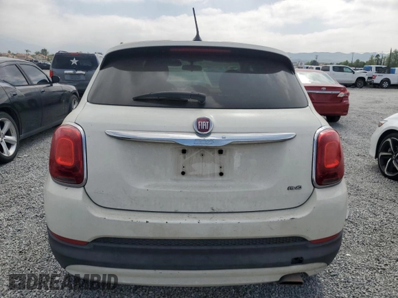 2016 FIAT 500X Easy z VIN ZFBCFYBT8GP370411, wystawiony jako Copart lot #54618035 z przebiegiem 273 393 mil mil oraz Czysty tytuł • Clean title. Historia ofert i sprzedaży dostępna na DreamBid. Obrazek 6.