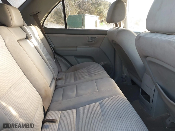 2009 Kia Sorento LX with VIN KNDJC735495868868, listed as a IAAI auction lot 41349993 with 144,935 mi miles. Bid and sale history available at carsss.com. Image 8.