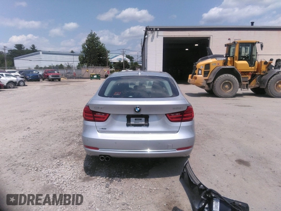 2014 BMW 3 Series 328i Gran Turismo xDrive z VIN WBA3X5C58ED558625, wystawiony jako IAAI lot #42473401 z przebiegiem 106 419 mil mil oraz . Historia ofert i sprzedaży dostępna na DreamBid. Obrazek 17.