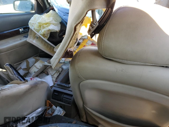 2002 Lincoln LS w/Base with VIN 1LNHM87A92Y675995, listed as a Copart auction lot 83323394 with Not Provided miles and Salvage Title. Bid and sale history available at carsss.com. Image 8.