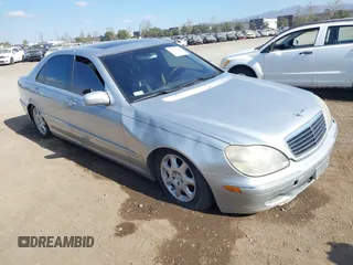 2001 Mercedes-Benz S-Class with VIN WDBNG75J11A193832, listed as a IAAI auction lot 41358326 with 0 mi miles. Bid and sale history available at carsss.com. Image 1.