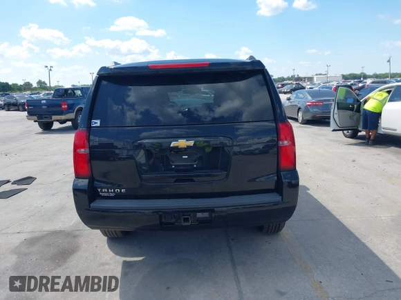 2019 Chevrolet Tahoe LT z VIN 1GNSKBKC1KR200476, wystawiony jako IAAI lot #41897702 z przebiegiem 136 432 mil mil oraz . Historia ofert i sprzedaży dostępna na DreamBid. Obrazek 16.