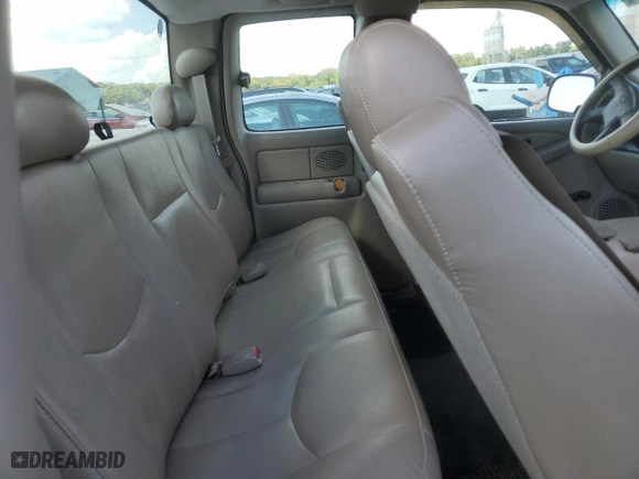 2004 Chevrolet Silverado 1500 Work Truck with VIN 1GCEC19Z74Z276603, listed as a Copart auction lot 70582324 with 211,118 mi miles and Salvage Title. Bid and sale history available at carsss.com. Image 11.