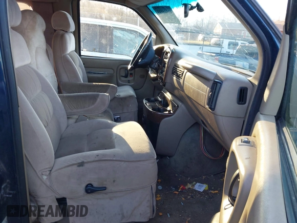 2002 Chevrolet Chevy Van z VIN 1GBFG15M421125415, wystawiony jako IAAI lot #41125944 z przebiegiem 130 600 mil mil oraz . Historia ofert i sprzedaży dostępna na DreamBid. Obrazek 5.