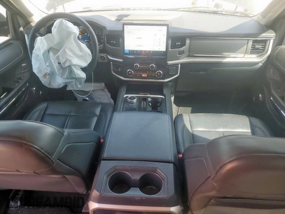 2022 Ford Expedition XLT with VIN 1FMJU1HT4NEA34624, listed as a Copart auction lot 56891045 with 48,202 mi miles and Salvage title. Bid and sale history available at DreamBid. Image 8.