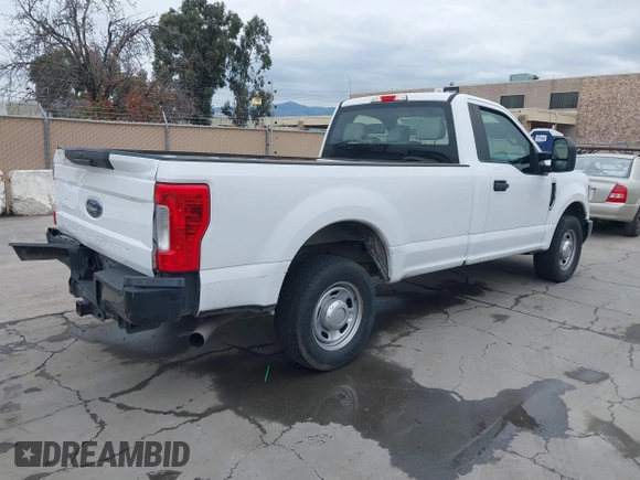 2019 Ford Super Duty F-250 SRW XL with VIN 1FTBF2A65KEC88948, listed as a IAAI auction lot 41273042 with 148,467 mi miles. Bid and sale history available at carsss.com. Image 4.
