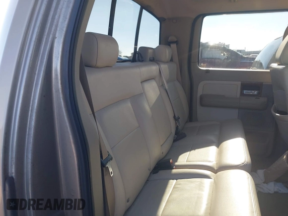 2004 Ford F-150 XLT with VIN 1FTPW14584KC35765, listed as a IAAI auction lot 41249586 with 322,715 mi miles. Bid and sale history available at carsss.com. Image 8.