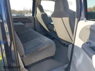 2002 Ford Super Duty F-250 XL with VIN 1FTNW21S52EA60362, listed as a IAAI auction lot 42004090 with 1 mi miles. Bid and sale history available at carsss.com. Image 8.