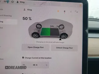 2022 Tesla Model Y Long Range z VIN 7SAYGDEE4NF315356, wystawiony jako IAAI lot #41571151 z przebiegiem 1 056 mil mil oraz . Historia ofert i sprzedaży dostępna na DreamBid. Obrazek 17.