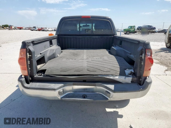 2005 Toyota Tacoma PreRunner с VIN 5TEKU72N25Z104477, выставлен на аукционе Copart как лот 52898405 с пробегом 183 619 миль миль и Списание • Salvage title. История ставок и продаж доступна на DreamBid. Изображение 6.