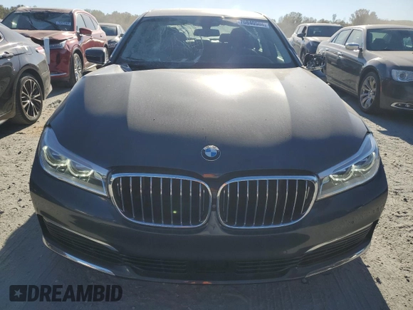 2019 BMW 7 Series 750i xDrive with VIN WBA7F2C55KB240777, listed as a Copart auction lot 76840504 with 38,250 mi miles and Salvage title. Bid and sale history available at DreamBid. Image 5.