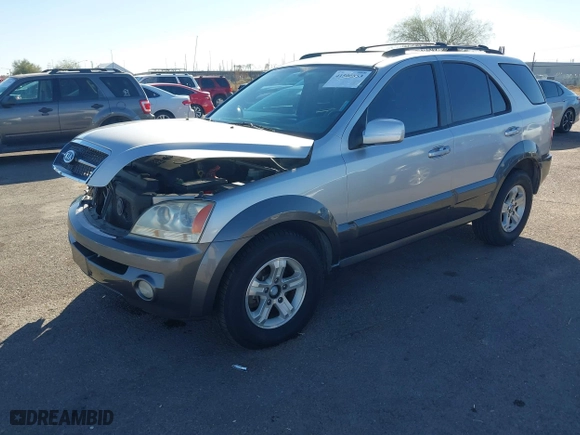 2005 Kia Sorento LX with VIN KNDJD733655414238, listed as a IAAI auction lot 41506853 with 170,062 mi miles. Bid and sale history available at carsss.com. Image 18.