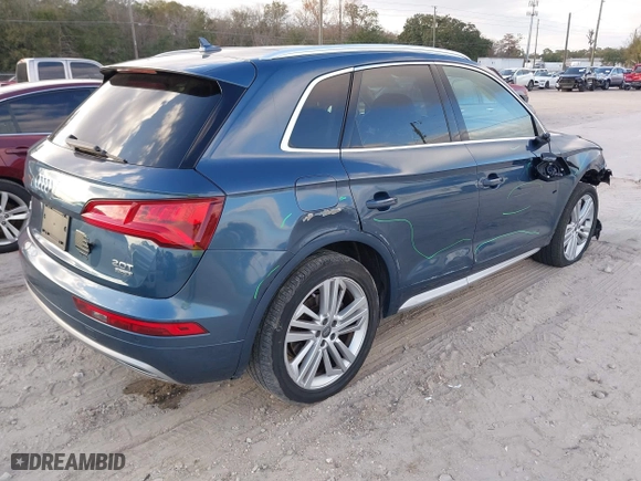 2018 Audi Q5 Premium Plus with VIN WA1BNAFY1J2011912, listed as a IAAI auction lot 41234915 with 86,471 mi miles. Bid and sale history available at carsss.com. Image 4.