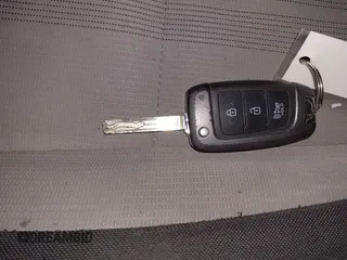2021 Hyundai Venue Denim z VIN KMHRC8A33MU081091, wystawiony jako IAAI lot #41391922 z przebiegiem 49 343 mil mil oraz . Historia ofert i sprzedaży dostępna na DreamBid. Obrazek 11.