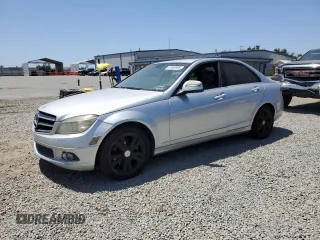 2008 Mercedes-Benz C 300 Sport z VIN WDDGF54X98F065106, wystawiony jako Copart lot #61669995 z przebiegiem 197 374 mil mil oraz Czysty tytuł • Clean title. Historia ofert i sprzedaży dostępna na DreamBid. Obrazek 1.