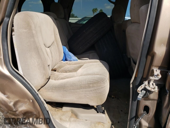 2004 Chevrolet Tahoe LS with VIN 1GNEC13V14R235560, listed as a Copart auction lot 69756403 with 0 mi miles and Salvage Title. Bid and sale history available at carsss.com. Image 11.