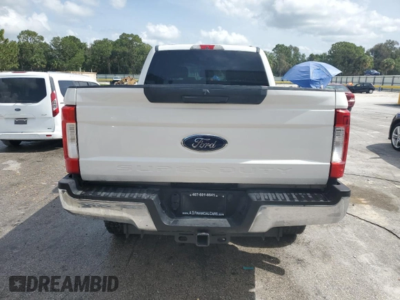 2019 Ford F-250 XL with VIN 1FT7W2BT8KED85152, listed as a Copart auction lot 59598275 with 171,026 mi miles and Salvage title. Bid and sale history available at DreamBid. Image 6.