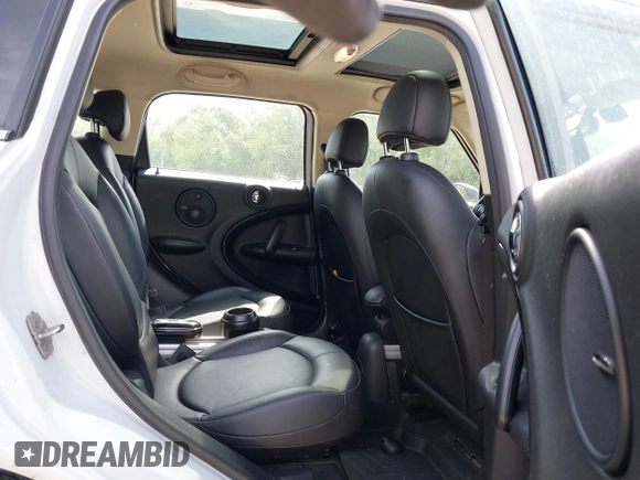 2012 MINI Countryman S с VIN WMWZC5C5XCWM11911, выставлен на аукционе IAAI как лот 42252488 с пробегом 154 010 миль миль и . История ставок и продаж доступна на DreamBid. Изображение 8.