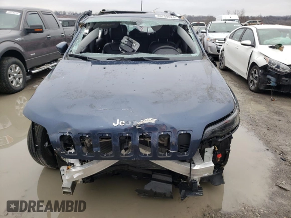 2020 Jeep Cherokee Altitude with VIN 1C4PJLLB4LD548915, listed as a Copart auction lot 39758524 with 36,822 mi miles and Salvage Title. Bid and sale history available at carsss.com. Image 5.