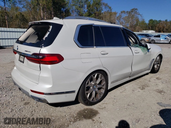 2021 BMW X7 xDrive40i with VIN 5UXCW2C04M9E66889, listed as a Copart auction lot 82988324 with 0 mi miles and Salvage Title. Bid and sale history available at carsss.com. Image 3.