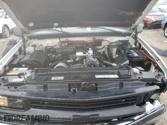 1998 Chevrolet Suburban with VIN 1GNGK26J4WJ325958, listed as a Copart auction lot 43348505 with 154,638 mi miles and Salvage Title. Bid and sale history available at carsss.com. Image 12.