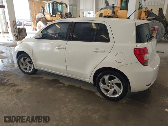 2008 Scion xD with VIN JTKKU10488J002731, listed as a IAAI auction lot 41767986 with 217,135 mi miles. Bid and sale history available at carsss.com. Image 3.