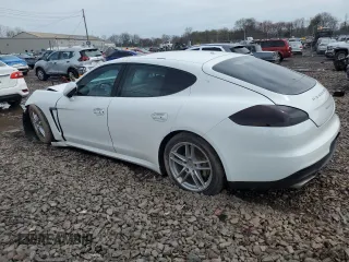 2015 Porsche Panamera 4 z VIN WP0AA2A73FL001692, wystawiony jako Copart lot #51846225 z przebiegiem Nie podano mil oraz Szkoda całkowita • Salvage title. Historia ofert i sprzedaży dostępna na DreamBid. Obrazek 2.