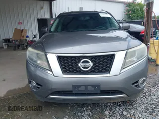 2015 Nissan Pathfinder S z VIN 5N1AR2MN8FC719737, wystawiony jako IAAI lot #42467205 z przebiegiem 195 894 mil mil oraz . Historia ofert i sprzedaży dostępna na DreamBid. Obrazek 12.