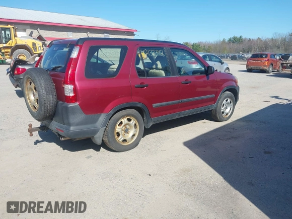 2005 Honda CR-V LX with VIN SHSRD78575U329221, listed as a IAAI auction lot 42133342 with 266,424 mi miles. Bid and sale history available at carsss.com. Image 4.